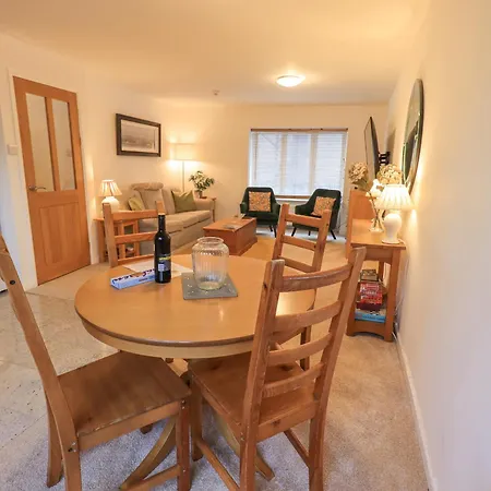 River Walk Apartment *